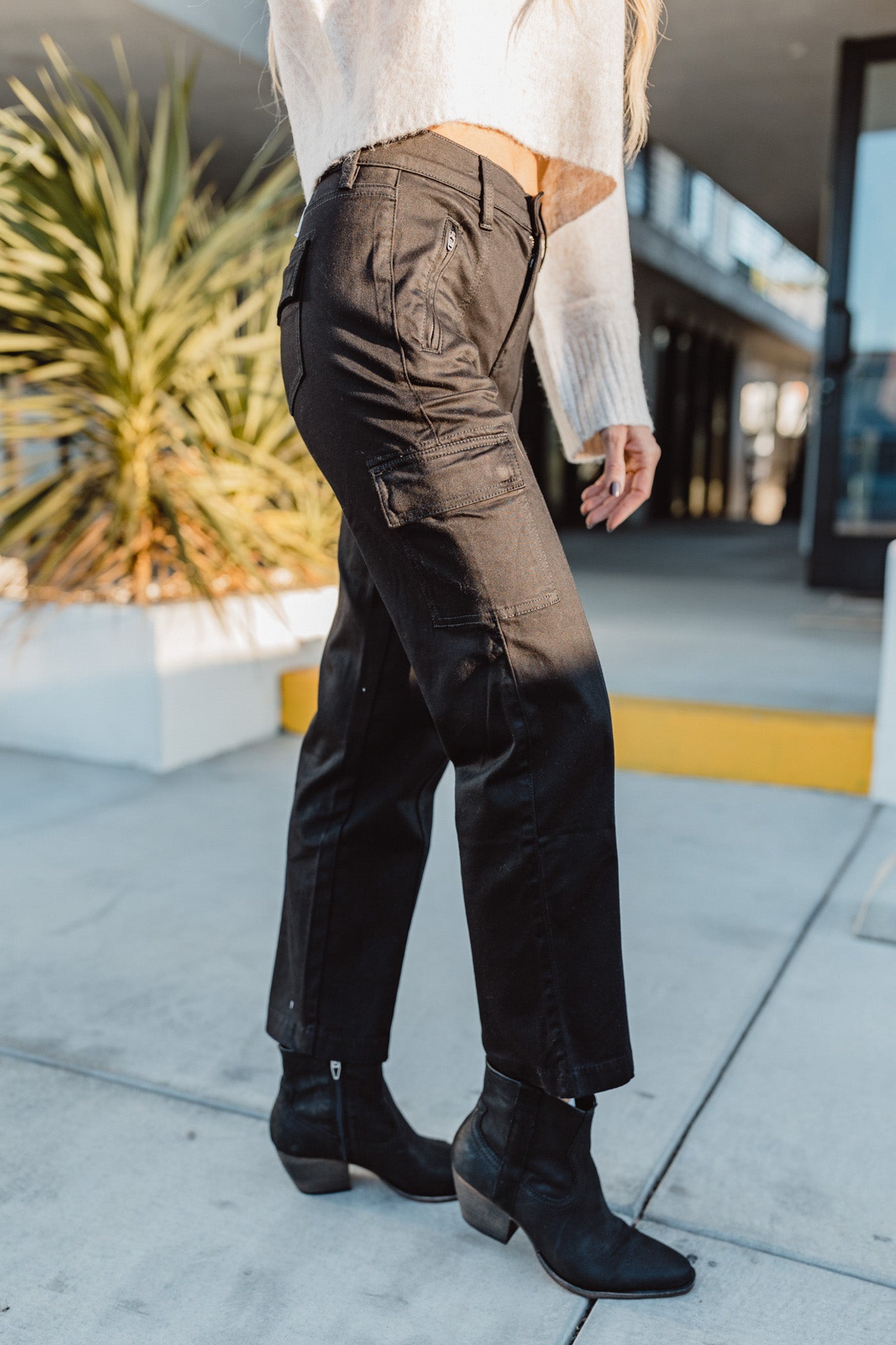 Ivy Cargo Pant (Bold Black)
