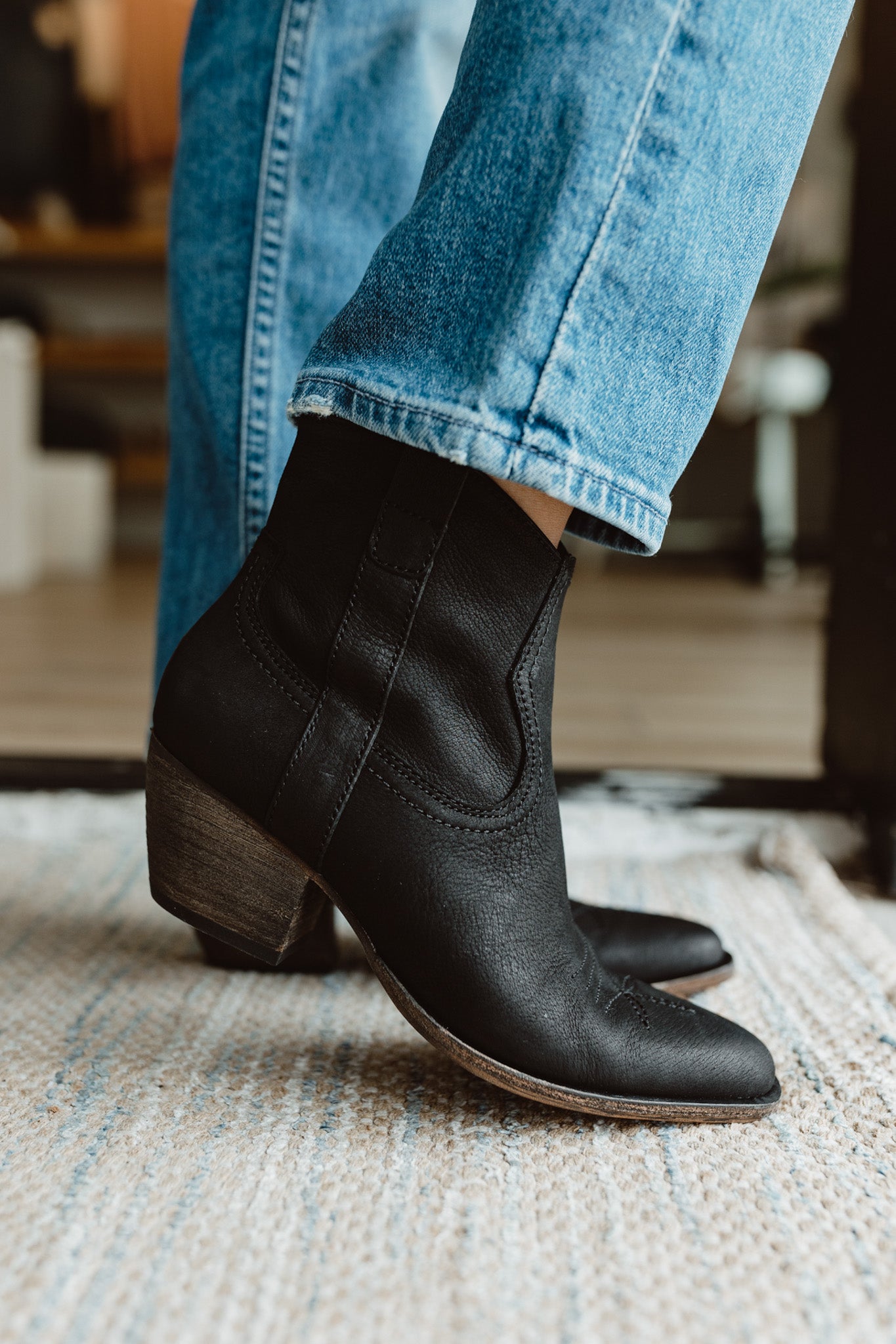 Silma Booties (Black)