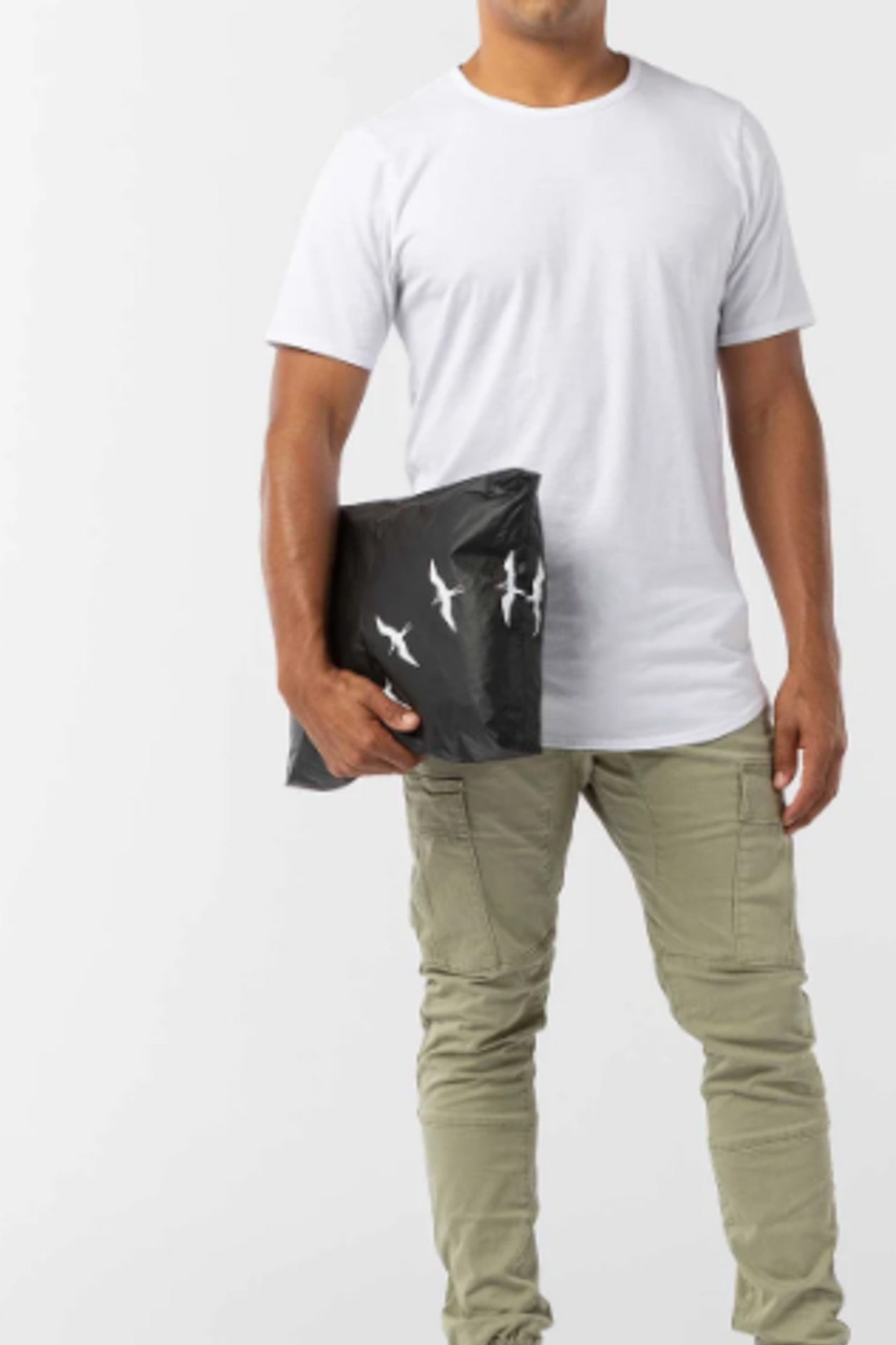 Max Iwa Birds Pouch