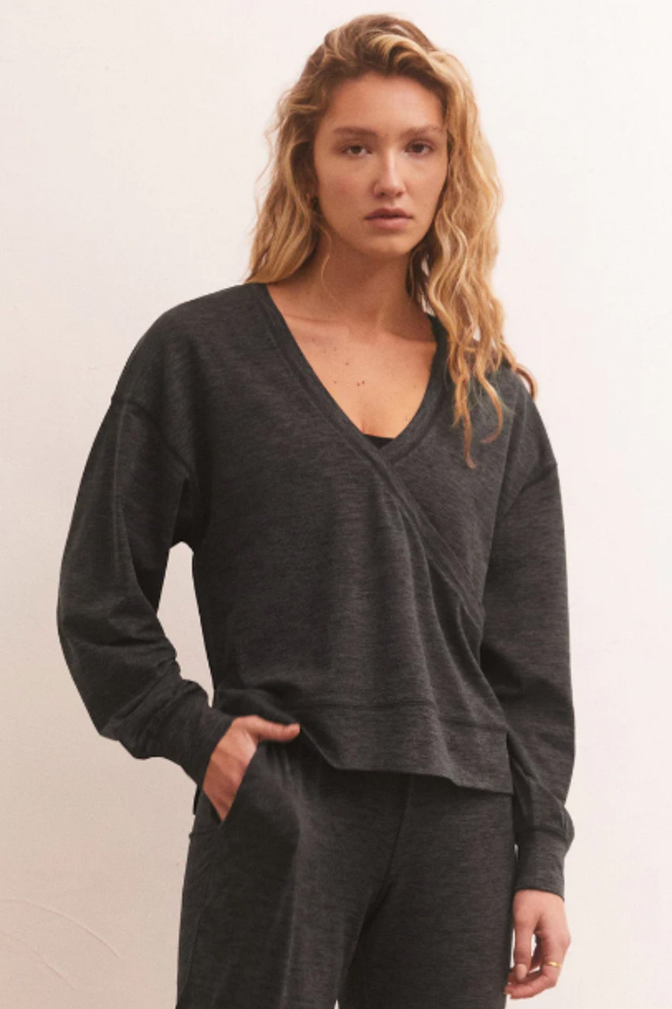 Ultra Soft Reversible Top (Heather Black)