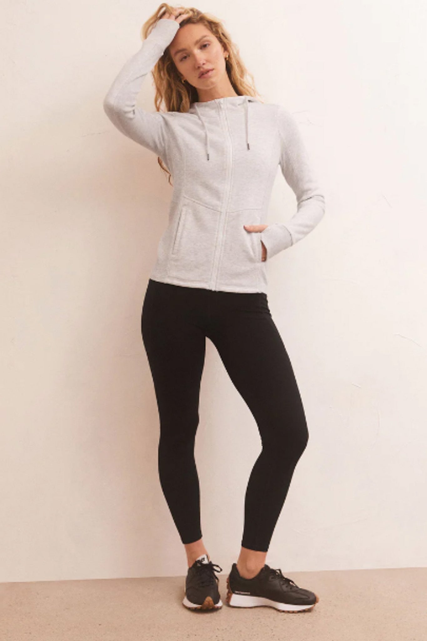 Runner Scuba Hoodie (Light Heather Grey)