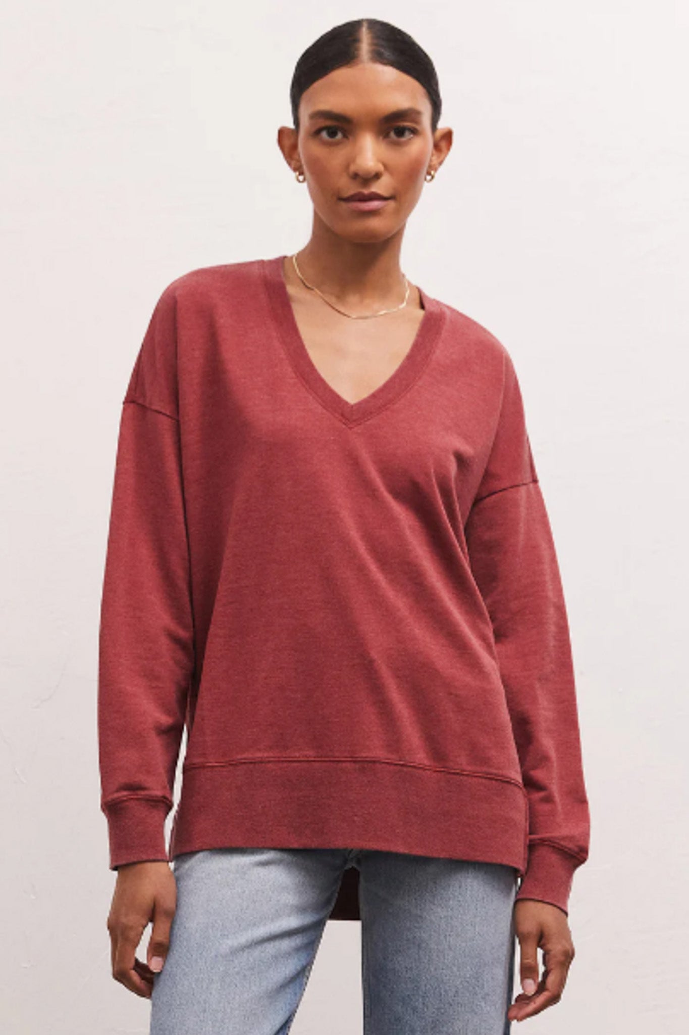 Modern V-Neck Weekender (Ruby)