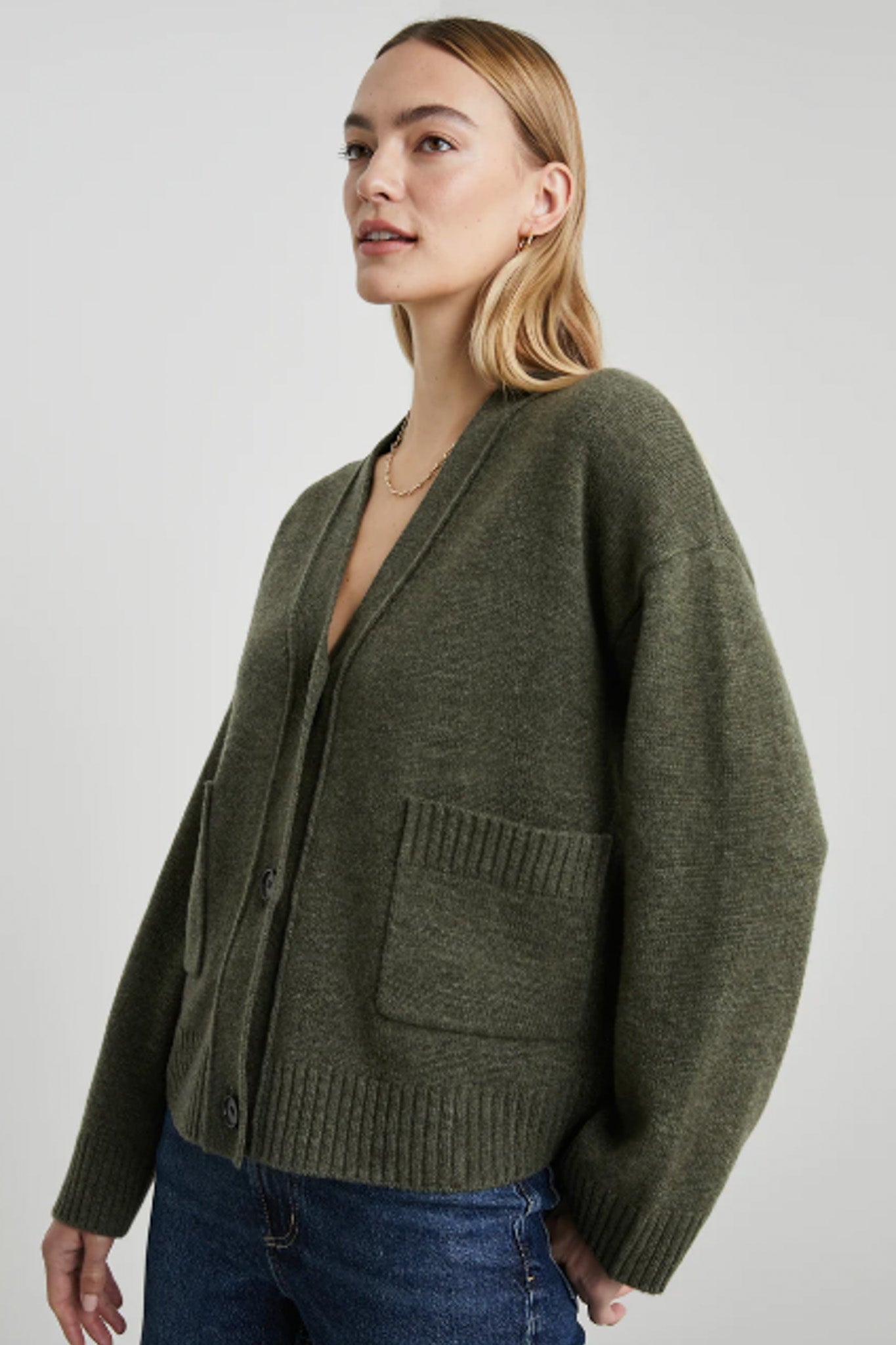 Lindi Sweater (Olive)