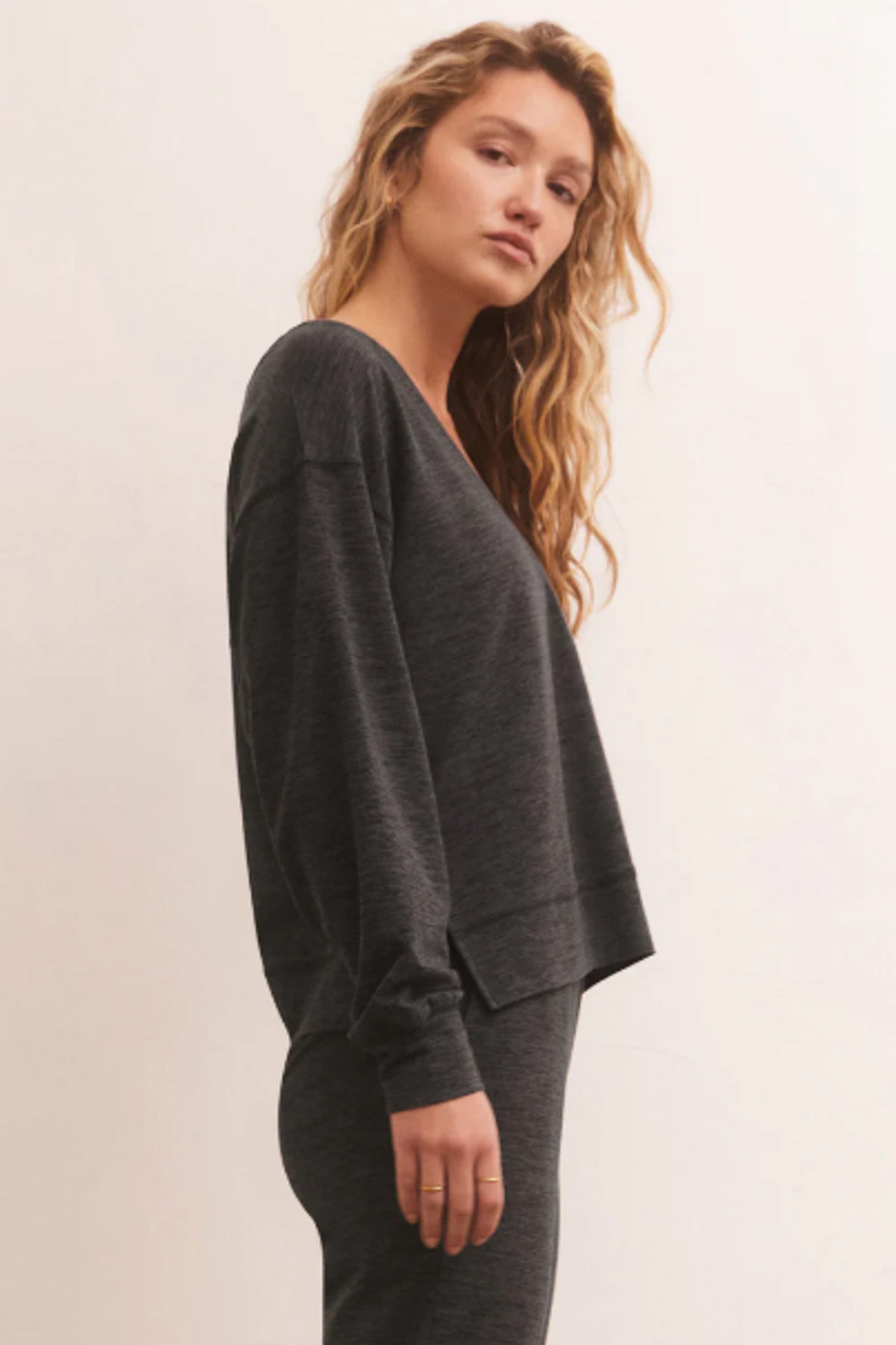 Ultra Soft Reversible Top (Heather Black)