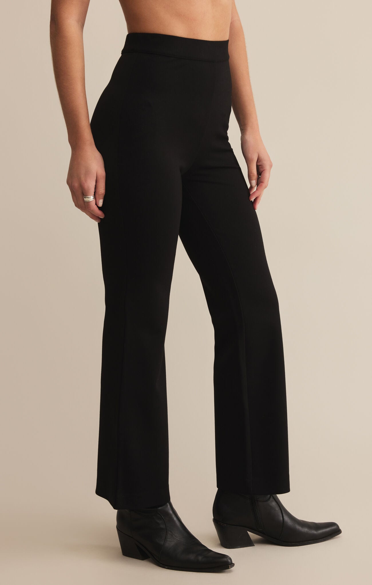 Do It All Slim Kick Pant - Black