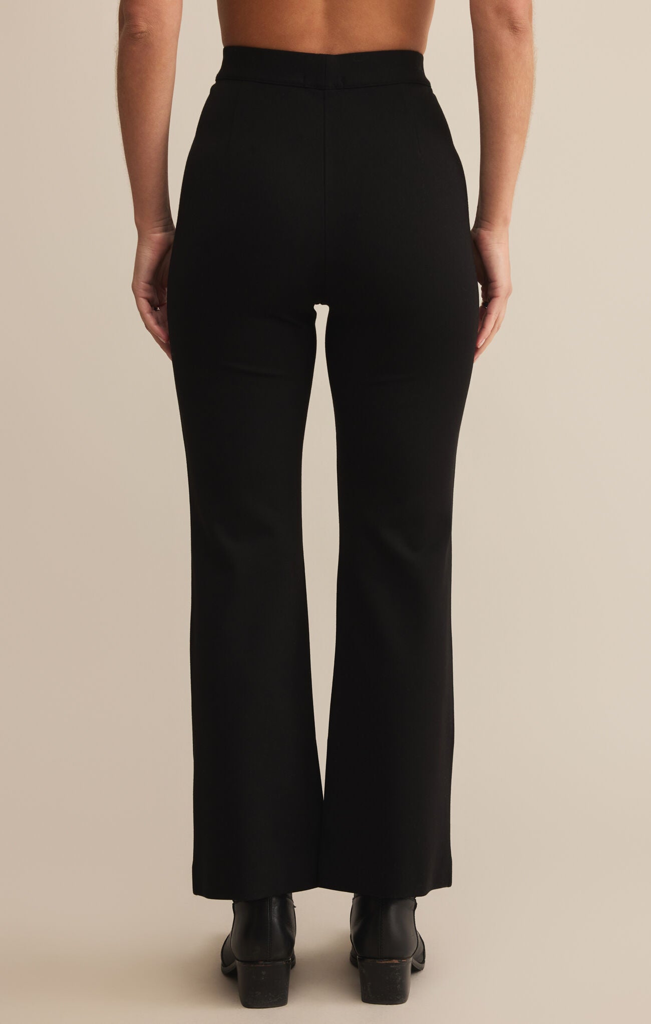Do It All Slim Kick Pant - Black