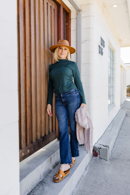 The Kamari - Pine Needle